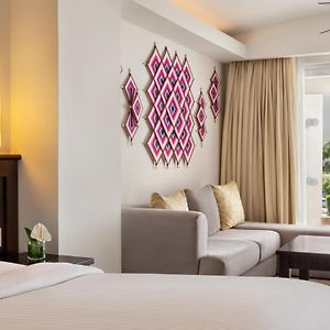 King Junior Suite Partial Ocean View